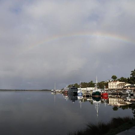 Bushman'S At Strahan Aparthotel Exterior foto